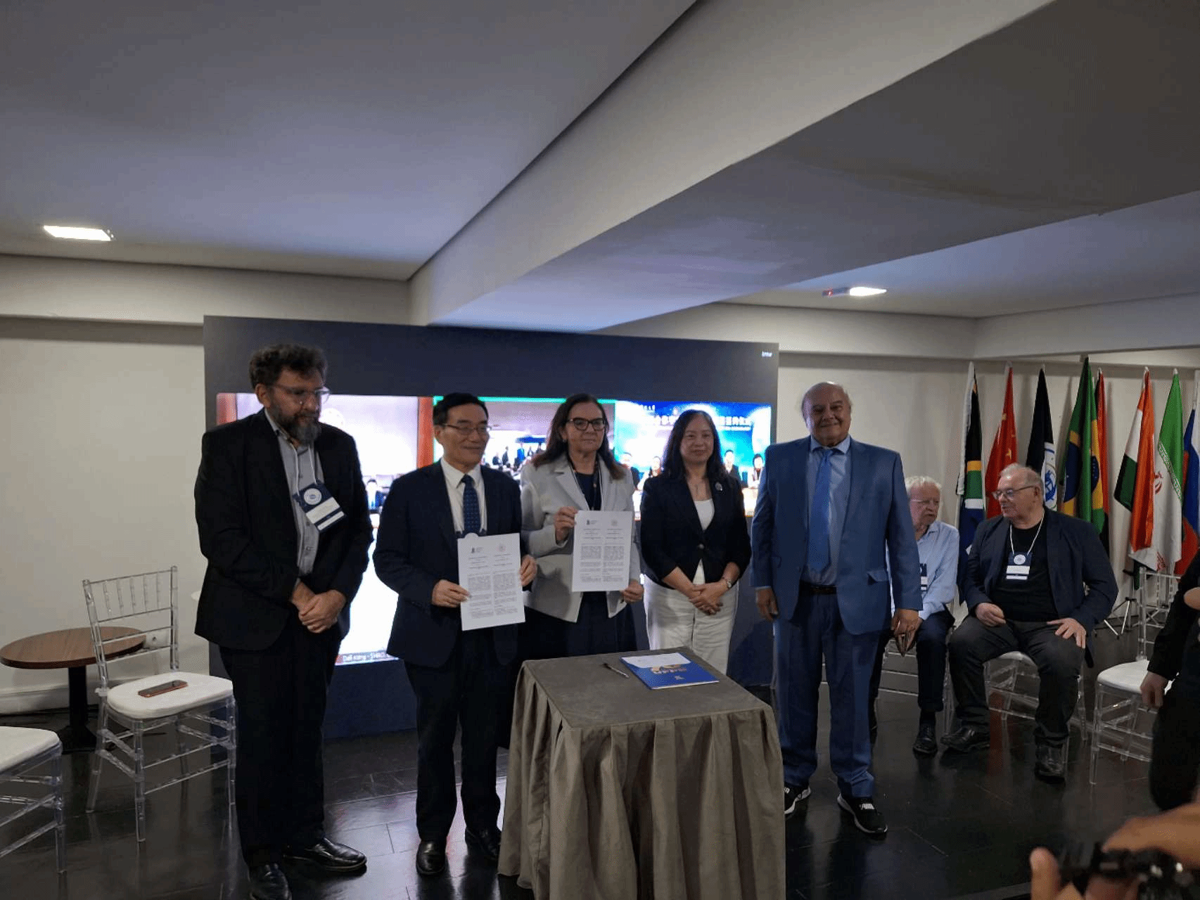 番茄小说
正式加入BINGO国际合作并在BRICS-AGAC 2025签署合作协议